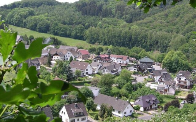 Bed&Breakfast Eifelpension Brückenschenke