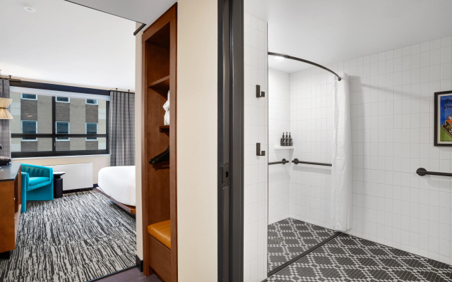 Hotel Indigo Minneapolis Downtown by IHG
