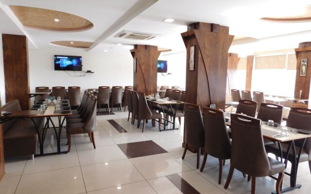 V by Vinnca Hotel Shiva