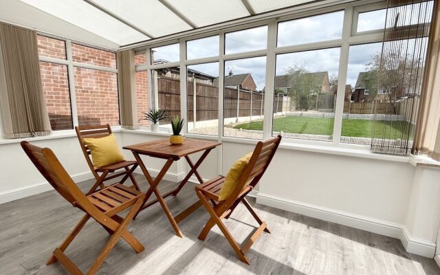 Worksop Newly Refurbished 3-bedroom House