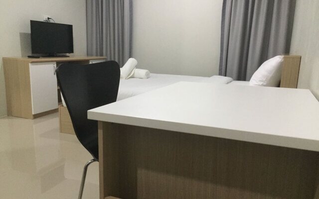Plychan Hotel