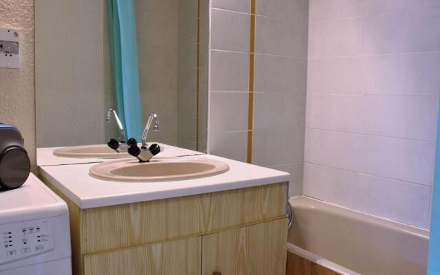 Appartement Risoul, 2 pièces, 6 personnes - FR-1-330-209