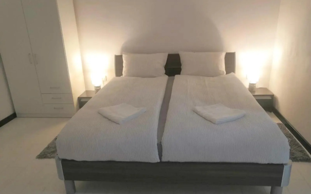 SMART GuestHouse