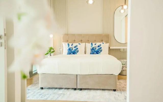 Nasma Luxury Stays - Al Raha Lofts 2