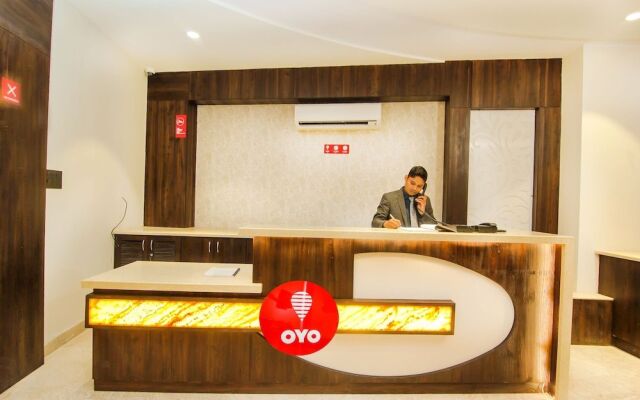 OYO 6844 Hotel Sam Inn