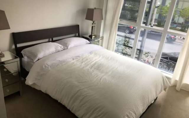 Toronto Escape - The Jasper Suite