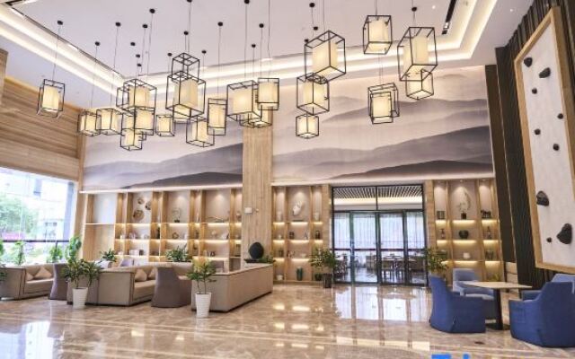 Yijia Zijinghua Hotel