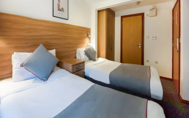 Arinza Hotel