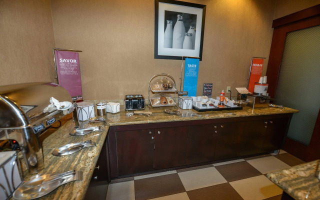 Hampton Inn & Suites Bremerton