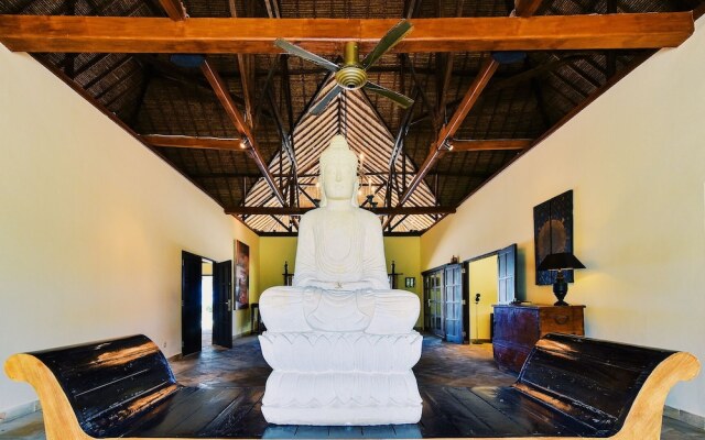 Villa Lotus