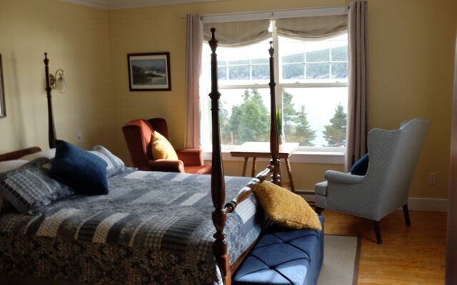 The Bread & Cheese Country Inn