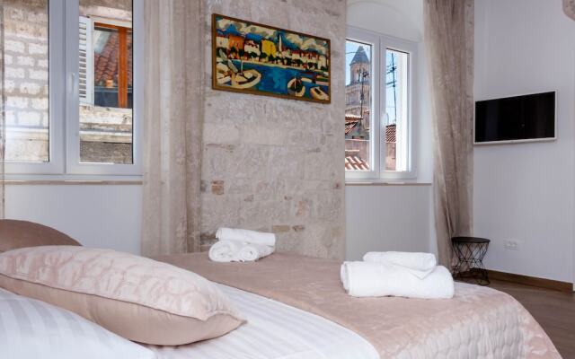 Luxury Rooms Rustic Chic