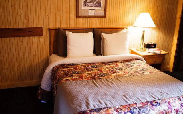 El Rancho Motel