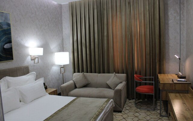 Zarafshan Grand Hotel FIEZ