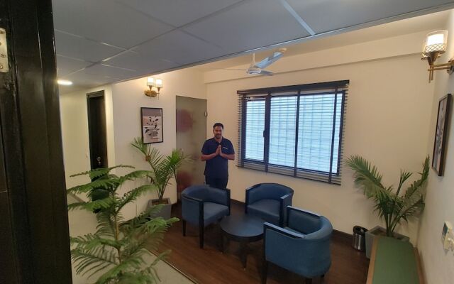 Saltstayz Select - Nehru Place & New Friends Colony