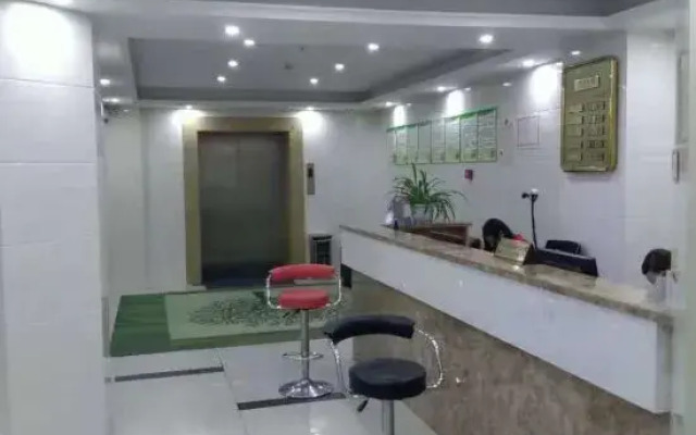 Pinghu Golden Bay Hotel