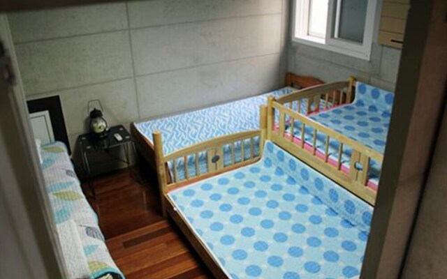 Gwangan Bridge Guesthouse - Hostel