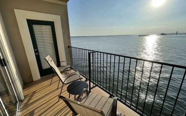 7037 Kingston Cove