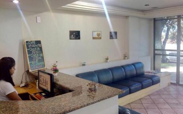 Ebenézer Hostel Suites