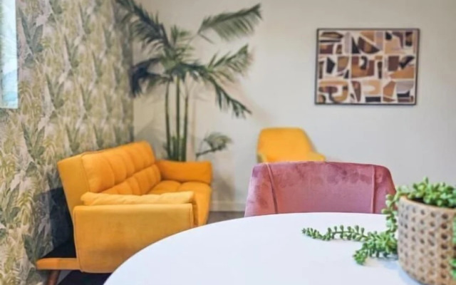 Forty First Place - Boutique Hostel