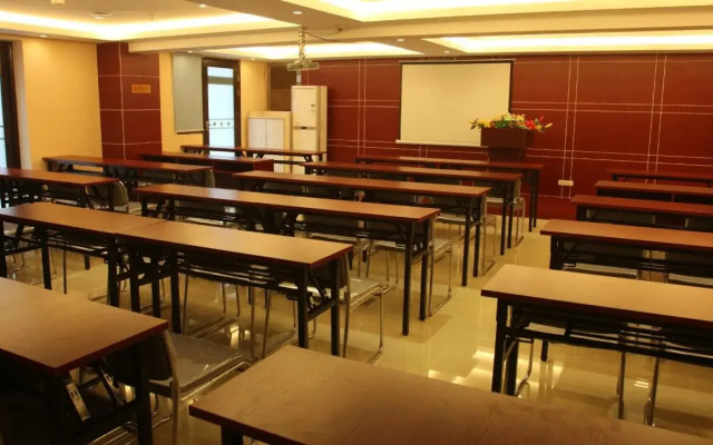 Guiyang Baolejia Hotel