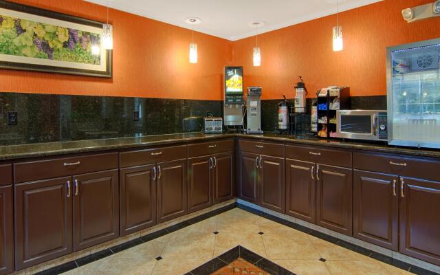 Best Western Plus Vineyard Inn
