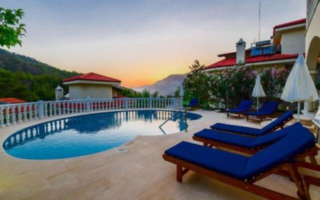 Lakestone Villa