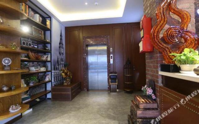 James Joyce Coffetel Nanchang West Station Nanchang University