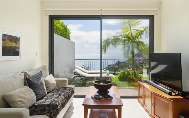 Casa Amaro Mar by Our Madeira
