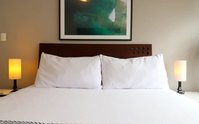 w Trendy 2BR in the Heart of Miraflores