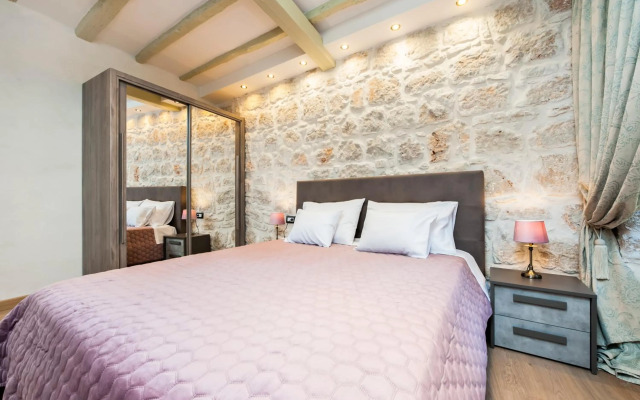 DC II Downtown apartment