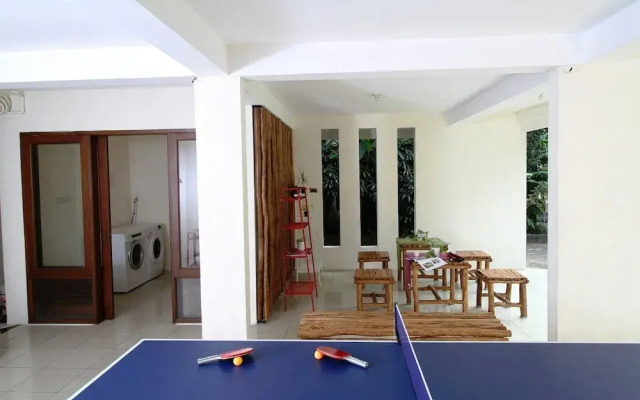 CoHaus 8 Studio & Kitchen