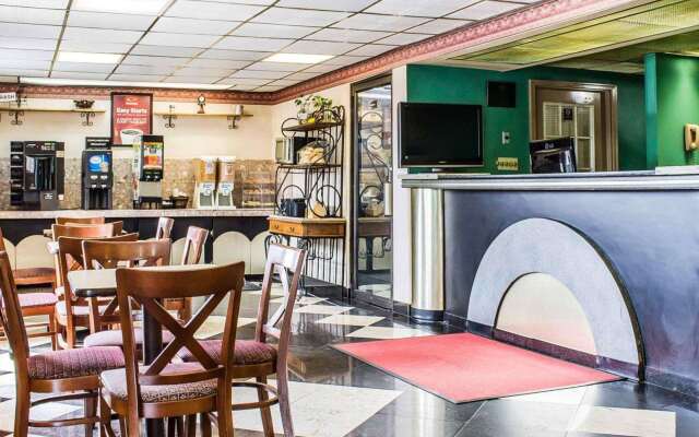 Econo Lodge Scranton near Montage Mountain