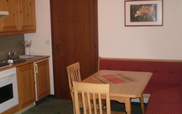 Apart Hotel Garni Strasser