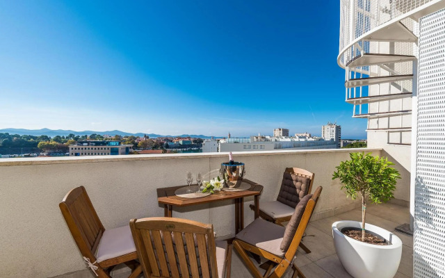 Penthouse with roof terrace