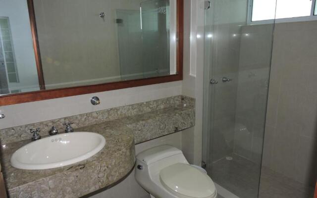 Casa Campestre El Peñon 5 Habitaciones