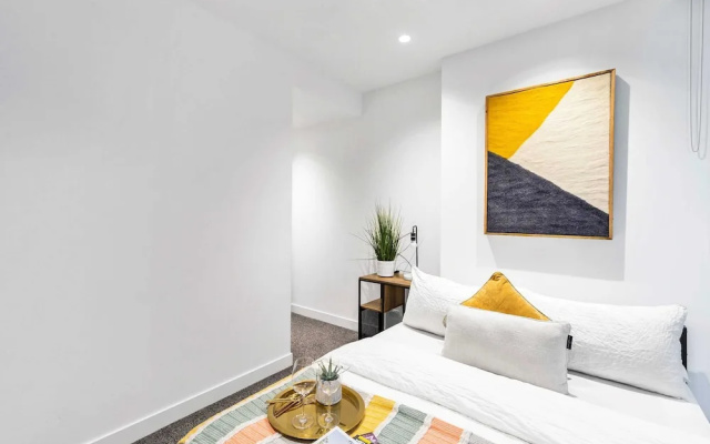 A Lovely Apt Right Next to Southern Cross Station – Guest Rooms – Melbourne
