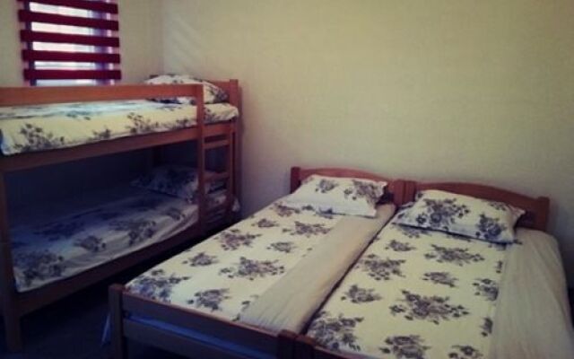PANSION ZEYNO - Guesthouse 4sisters