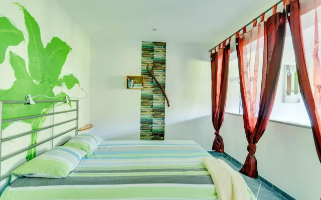 Upscale Villa With Swimming Pool and Terrace