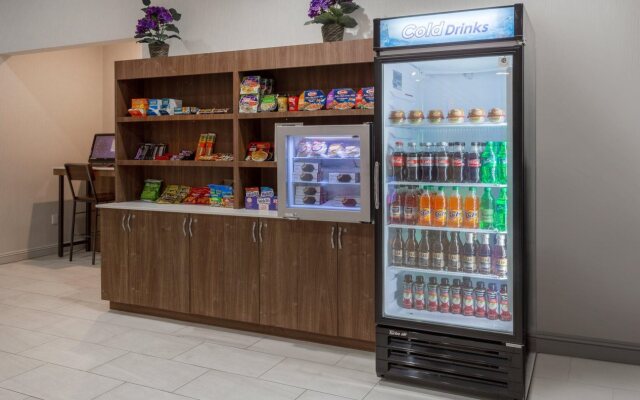 Holiday Inn Express Laguardia Airport