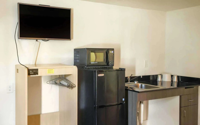 Motel 6 Greensboro, NC - Airport