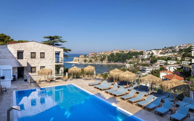 The New Hotel Mediteran