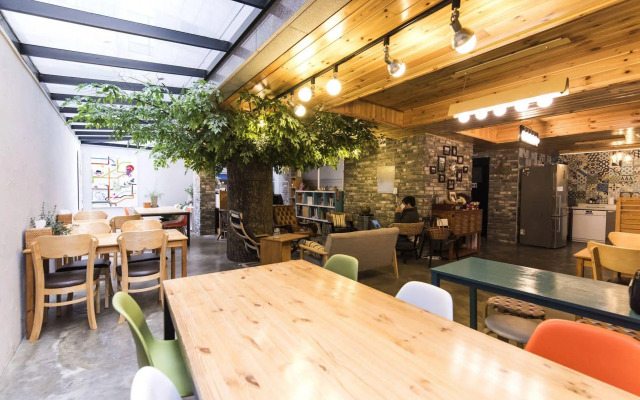 Twin Rabbit Guesthouse
