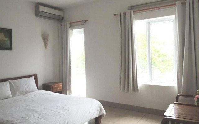 Golden Lotus Hotel