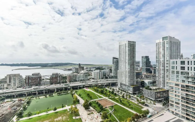 Toronto Suite Rentals - City Place