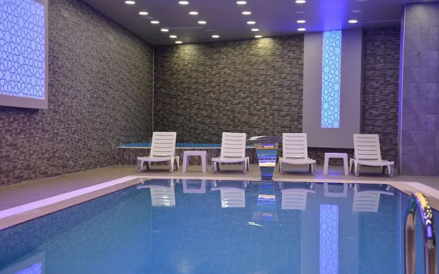 Winter City Hotel
