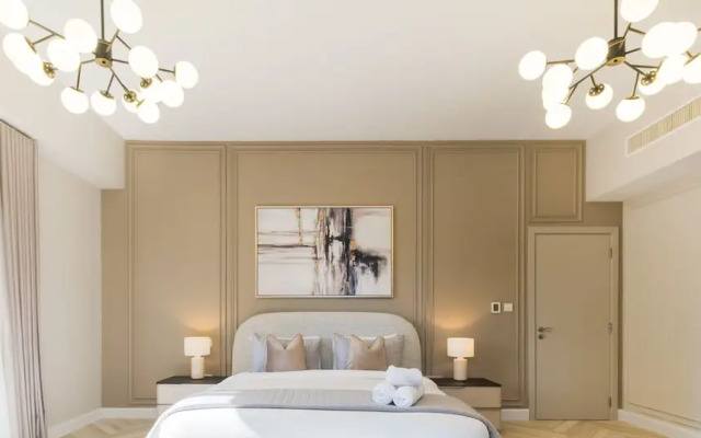 LUX The Luxurious Central JBR Suite 2