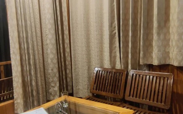 WOW Treehouse & Cottages