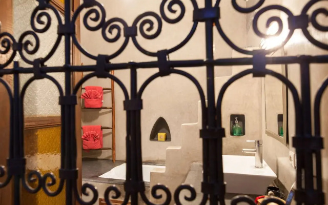 Riad Thycas