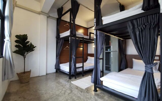 Apartment45 Hostel - Adults Only